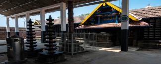 thirunavaya-navamukunda-temple-image
