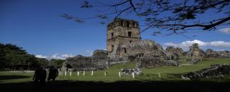 foundation-of-old-panama-city-image